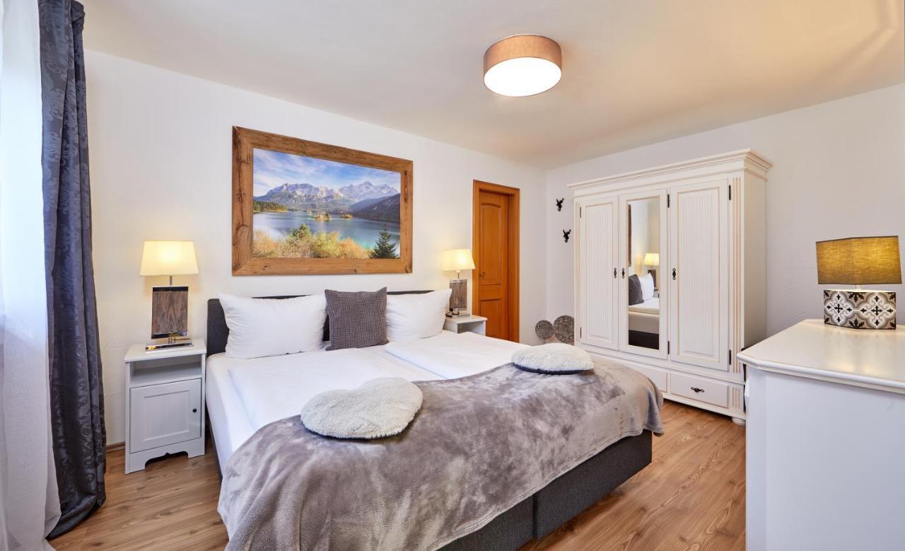 Ferienwohnung Anna การ์มิช-พาร์เทนเคียร์เชน ภายนอก รูปภาพ